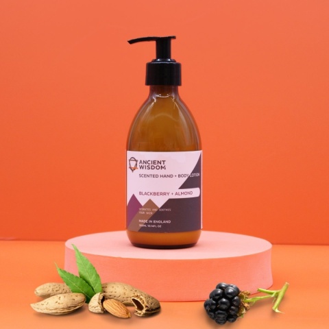 Jeżyna i Migdał Perfumowany Balsam do Rąk i Ciała, 300 ml