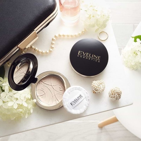 Puder mineralny w kamieniu Eveline Celebrities Beauty - nr 22 natural