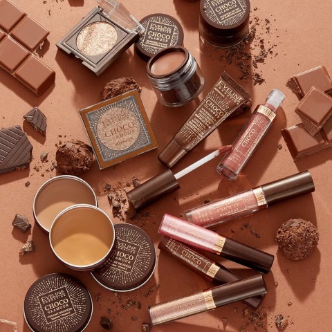 EVELINE Choco Glamour Cień do powiek w płynie nr 05 - matowy